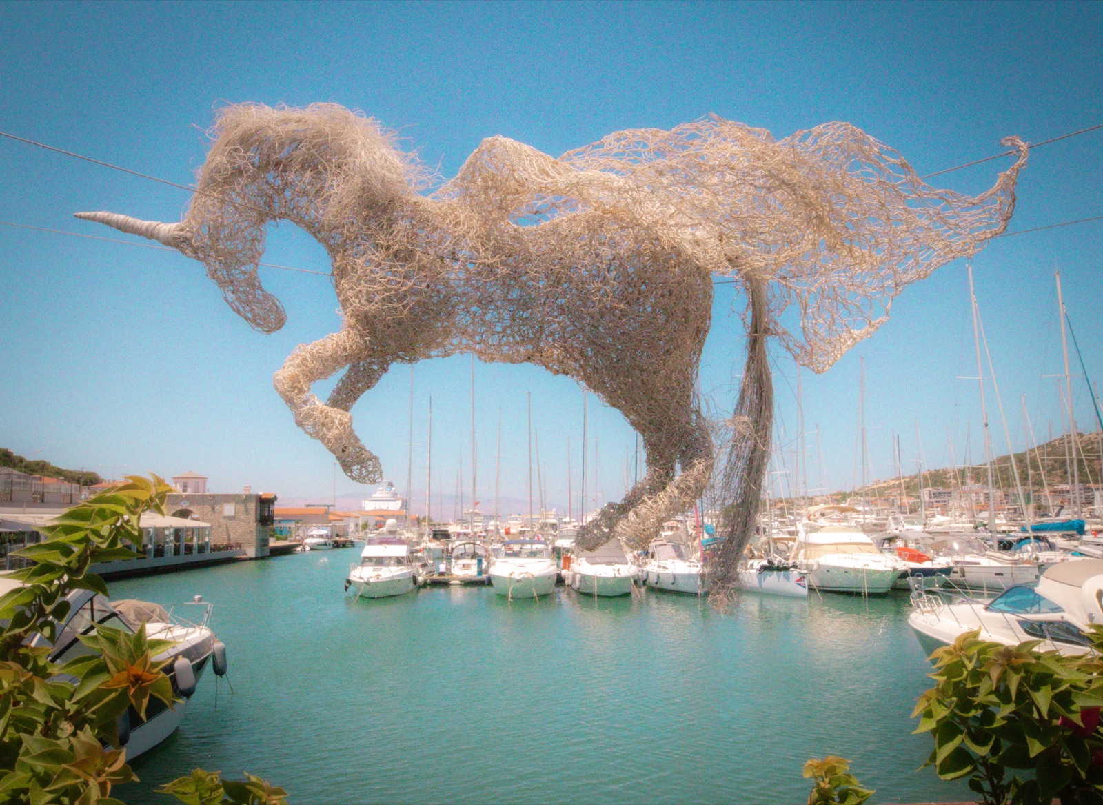 The wire pegasus over Cesme Marina